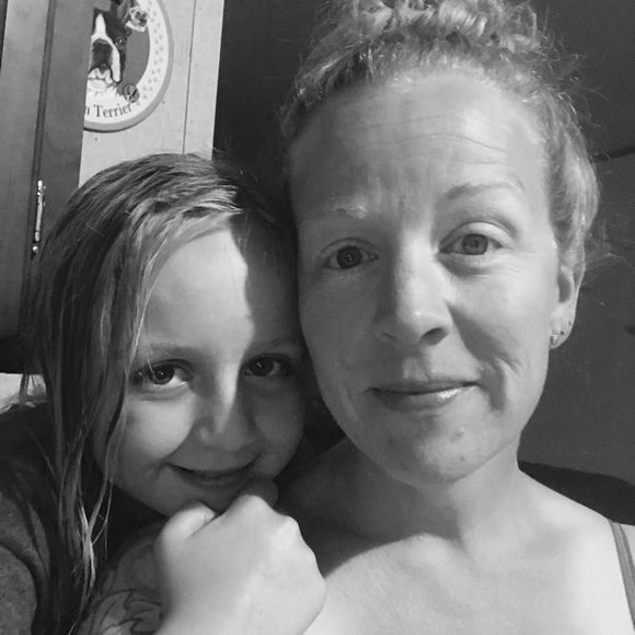 Meet your Posher, Toshia - Picture 1 of 1